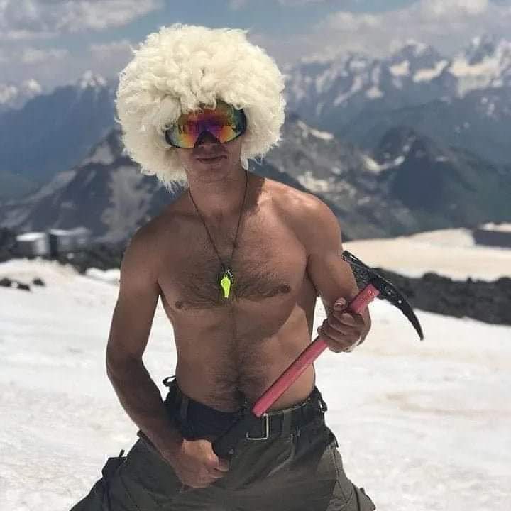 Андрей В.